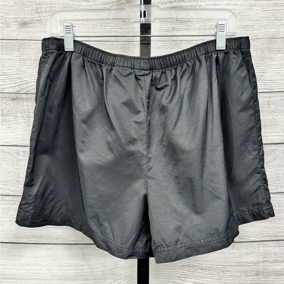 Nike Shorts - Picture 2 of 5